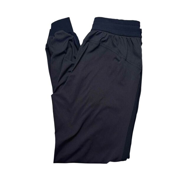 Lululemon Beyond the Studio Jogger *Black - Picture 8 of 11